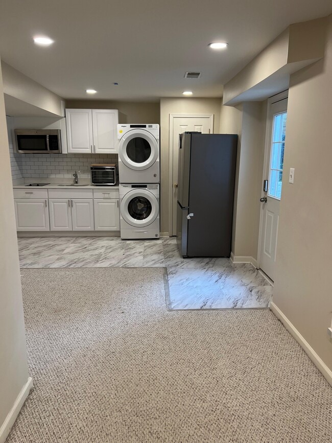 Building Photo - 26137 Rachel Hill Dr