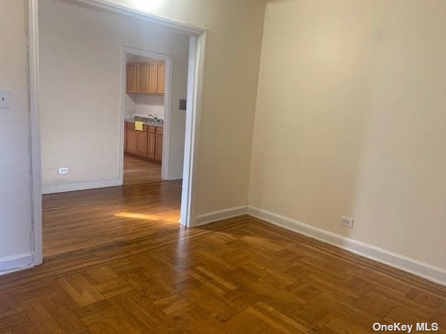 Foto del edificio - 40-37 77th St