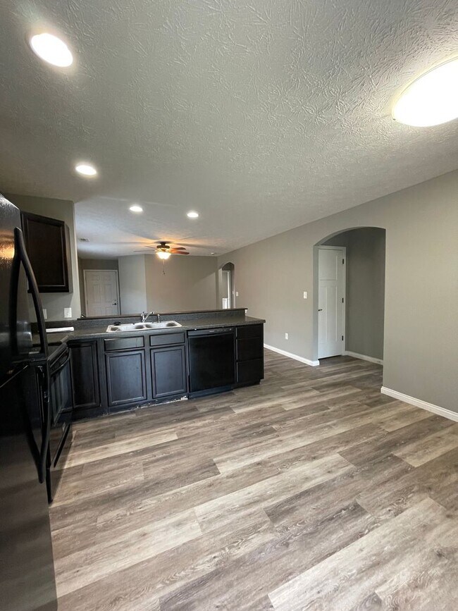 Foto del edificio - Two Bedroom Single Family Home