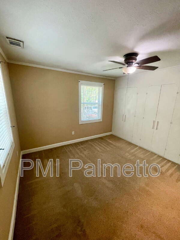 Building Photo - 241 Vallejo Cir
