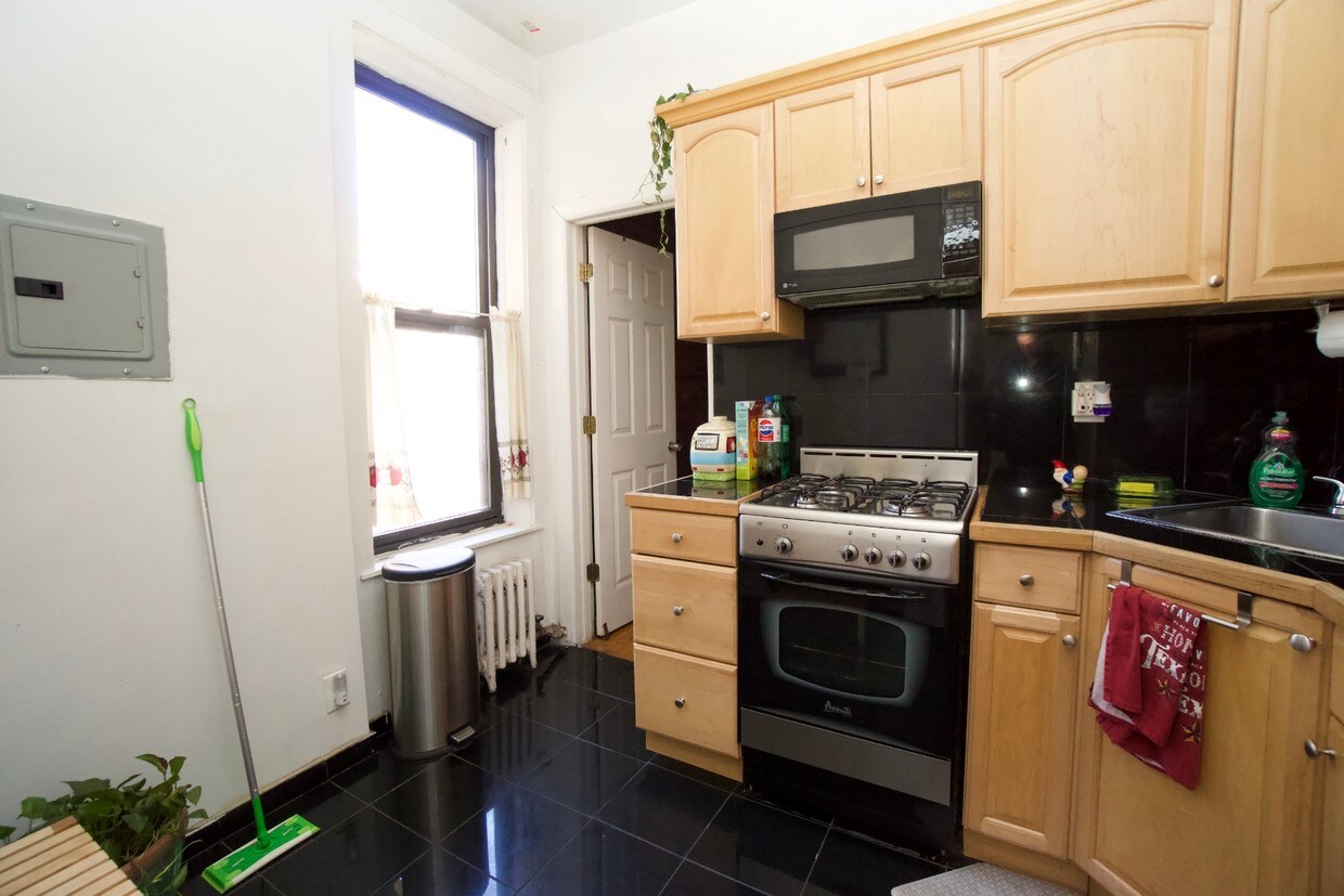 Foto principal - 335 East 58th Street