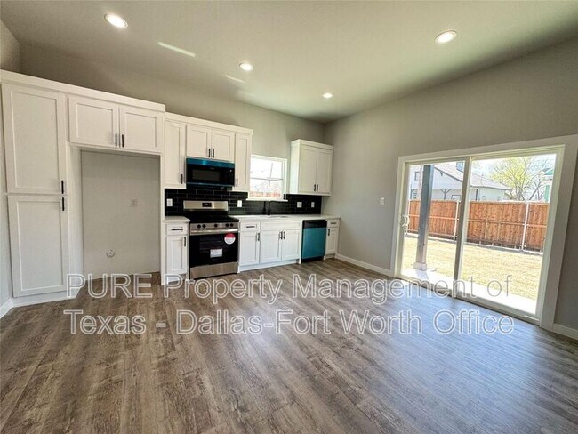 Foto del edificio - 2025 Stuart St