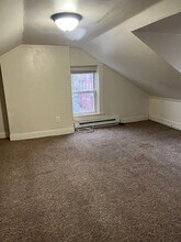 Building Photo - 605 High St Building Photo - 605 High St