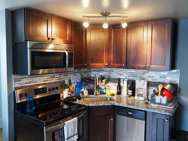 Building Photo - 239 North St