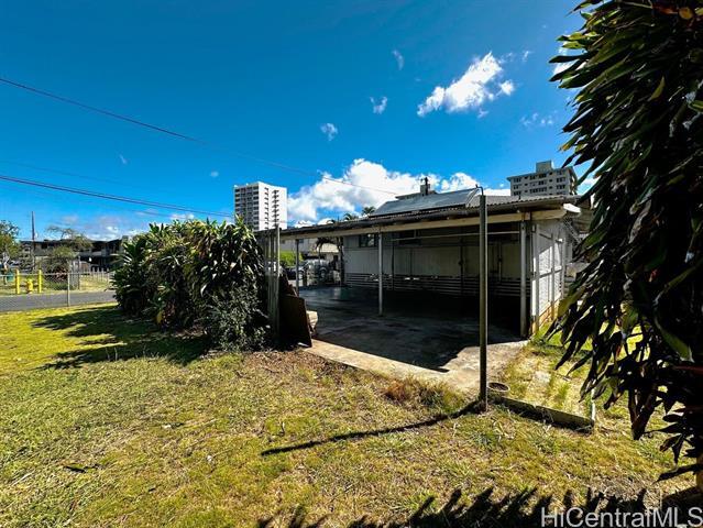 Foto del edificio - 807 Kaaloa St