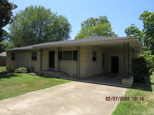 Primary Photo - 36 Dendron St