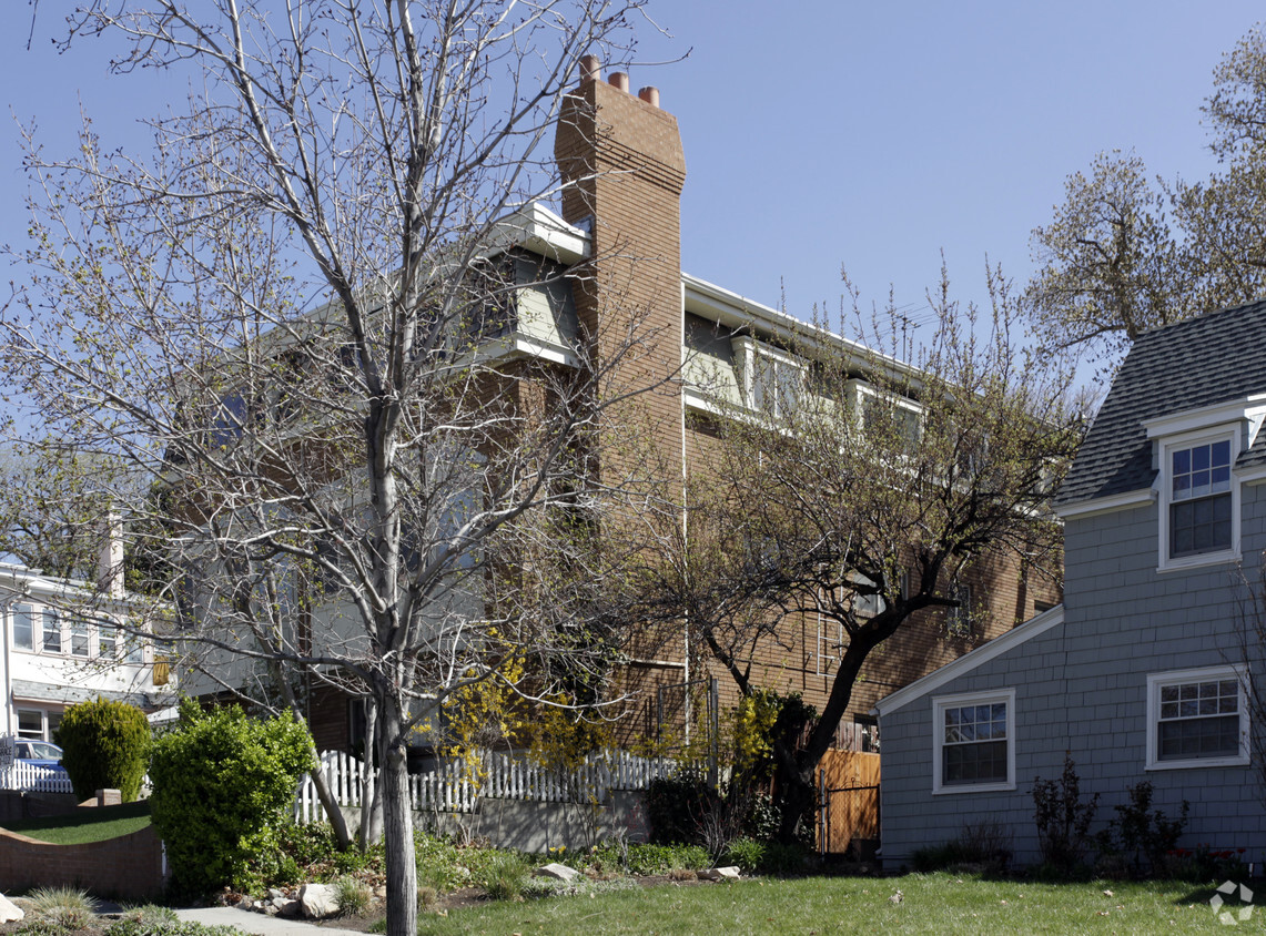 Building Photo - Hill Terrace Apartments