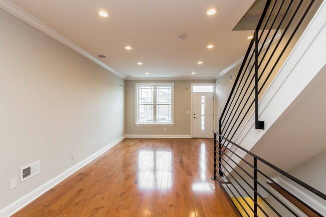 Foto del edificio - 2040 Reed St