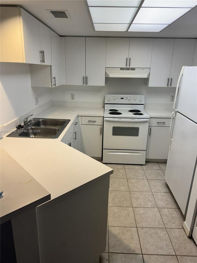 Foto del edificio - 2131 SE 10th Ave