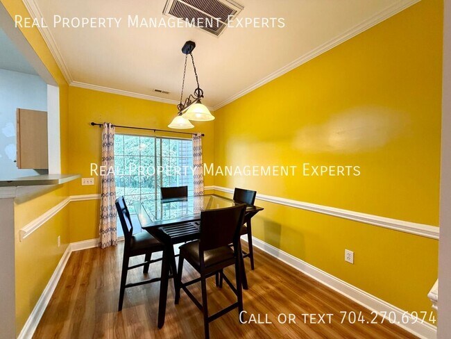 Foto del edificio - 2154 Sardony Ln