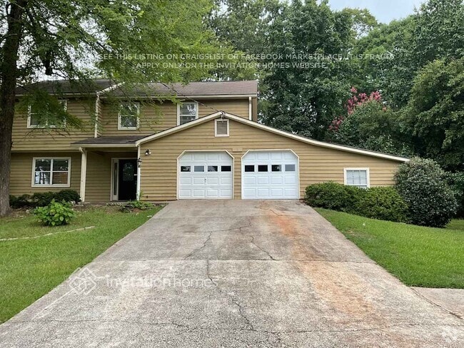 Building Photo - 5045 Cherokee Ct
