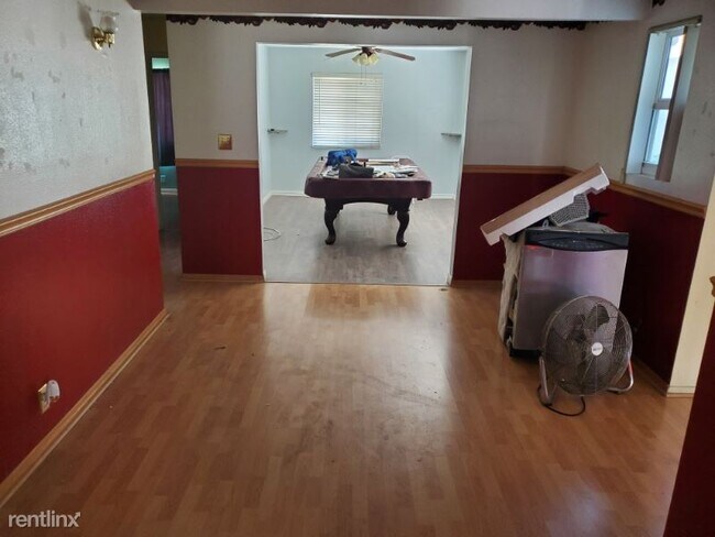 Foto del edificio - 4 br, 2 bath House - 3175 Stiles Ave