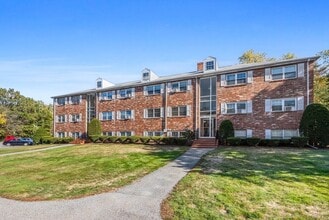 Building Photo - 90 Edgelawn Ave