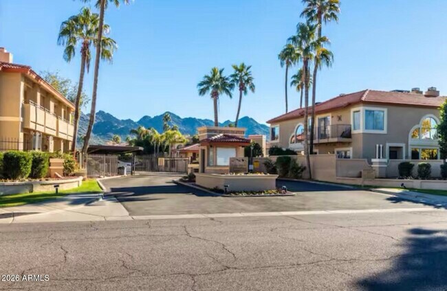 Foto del edificio - 10232 N 12th Ct