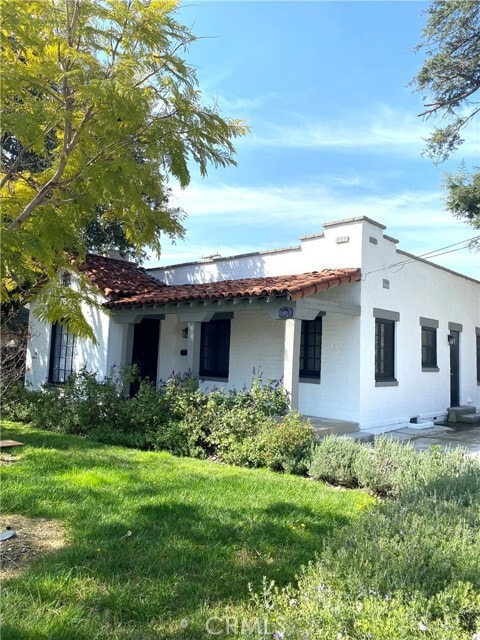 Building Photo - 291 N 6th Ave