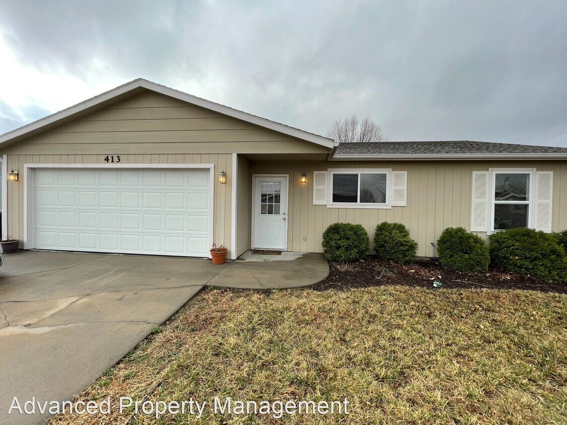 Foto principal - 3 br, 2 bath House - 413 Brookway Dr.