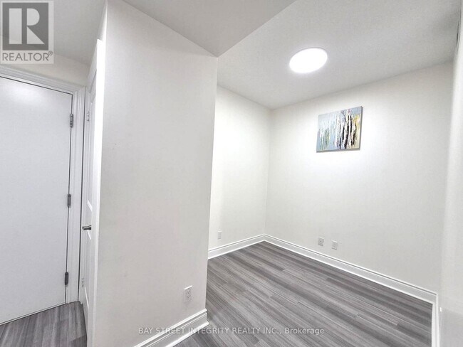 Building Photo - 38 Cedarland Dr