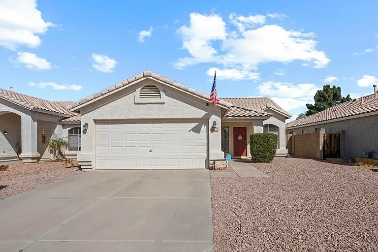 Foto principal - 8226 W Eugie Ave
