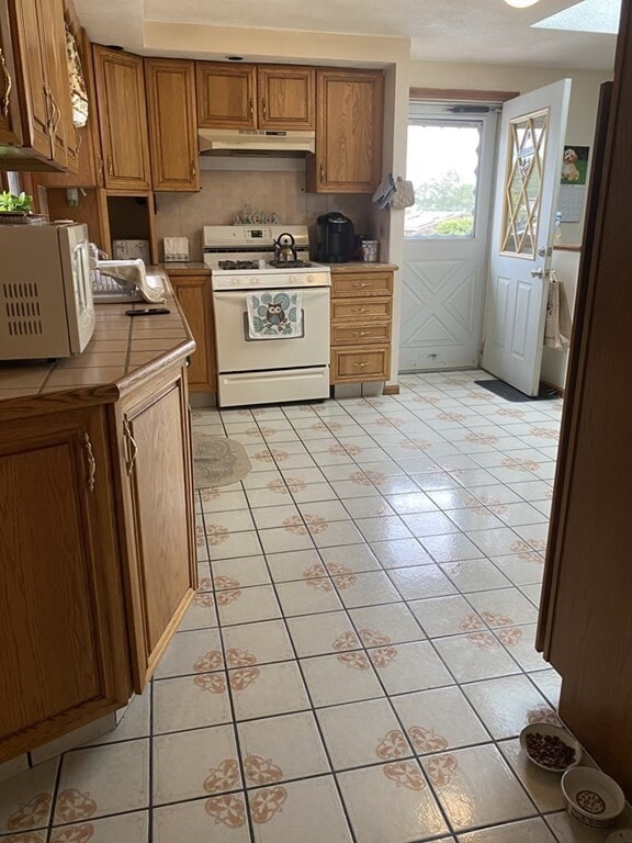 Building Photo - 103 Malden St