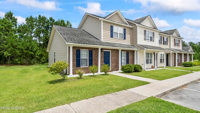 Foto del edificio - 806 Springwood Dr