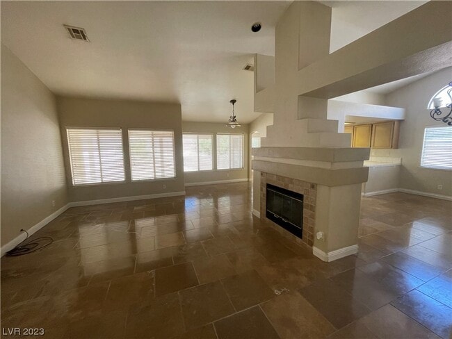 Building Photo - 4613 Plano Dr