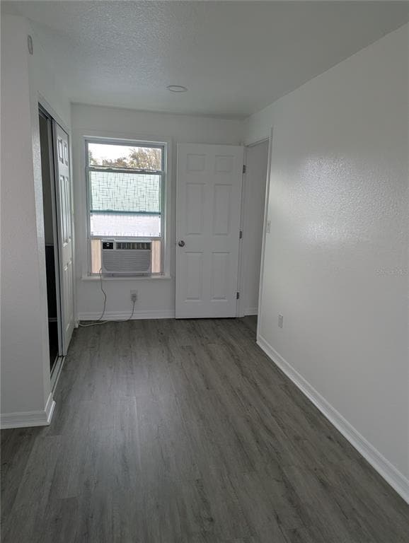 Building Photo - 610 1/2 14th St N