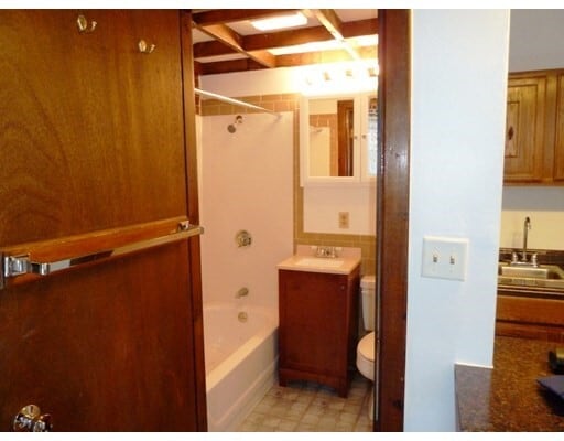 Foto del edificio - 520 Columbus Ave