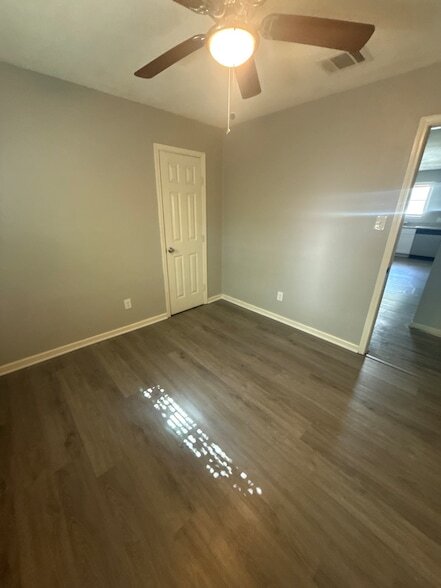 Foto del edificio - 8807 Barton St