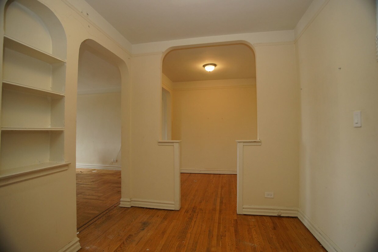 Primary Photo - 265 Quentin Rd