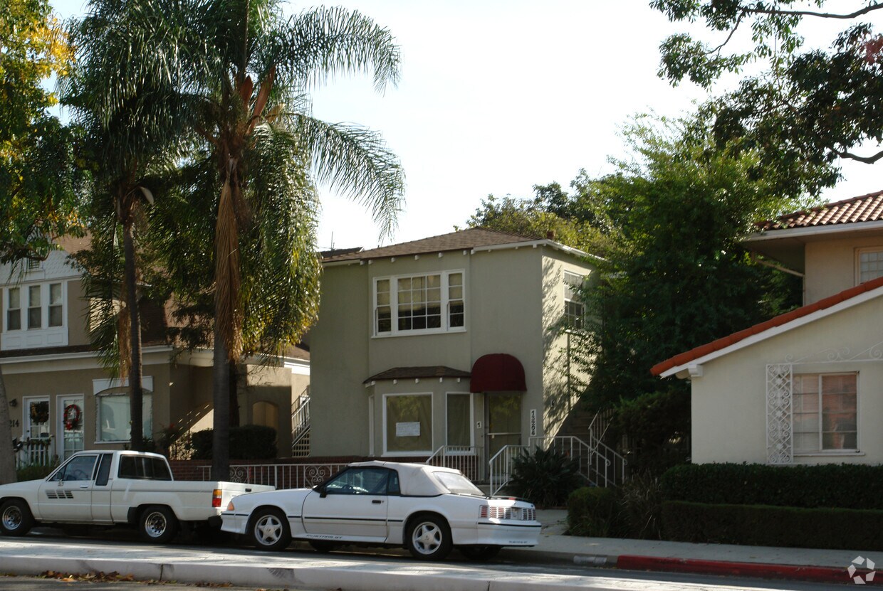 Building Photo - 13208 Hadley St