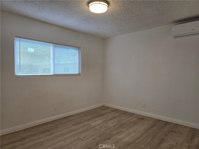 Foto del edificio - 500 Everett Ave