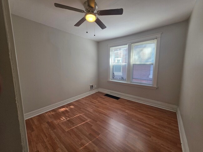 Building Photo - 4162 Shenandoah Ave
