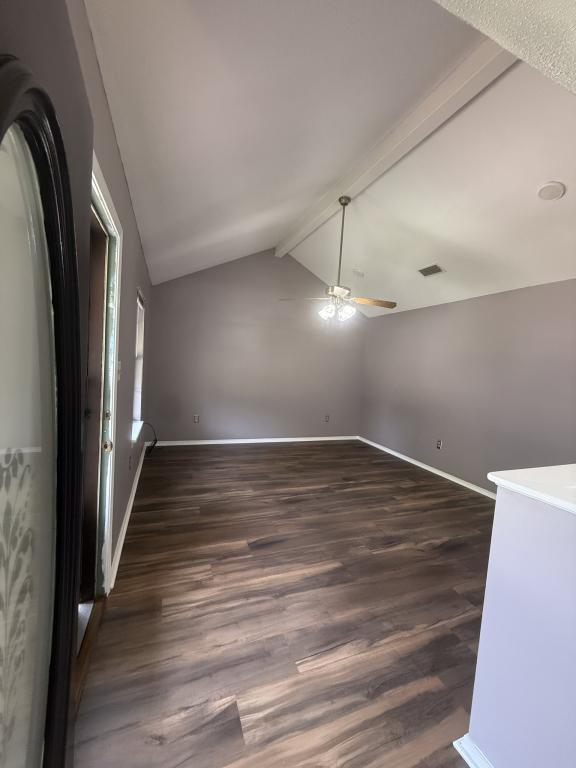 Foto del edificio - 1745 James Buchanan Dr