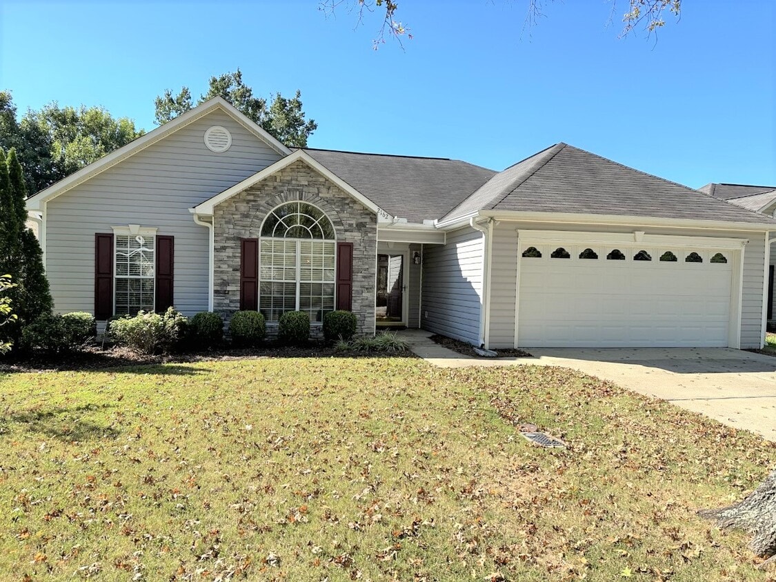 Foto principal - 2162 Jefferson St