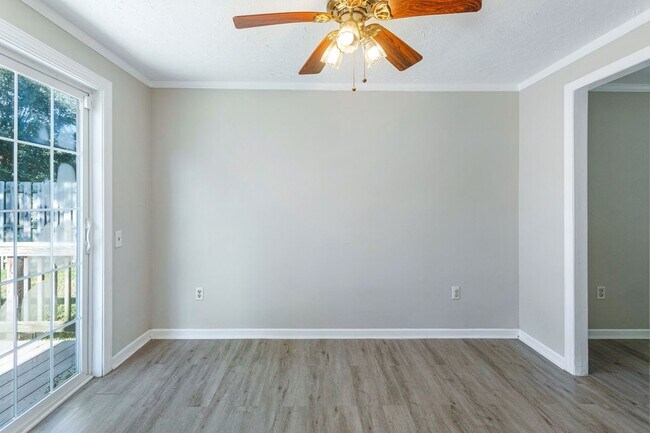 Foto del edificio - 3525 Norwood Ct