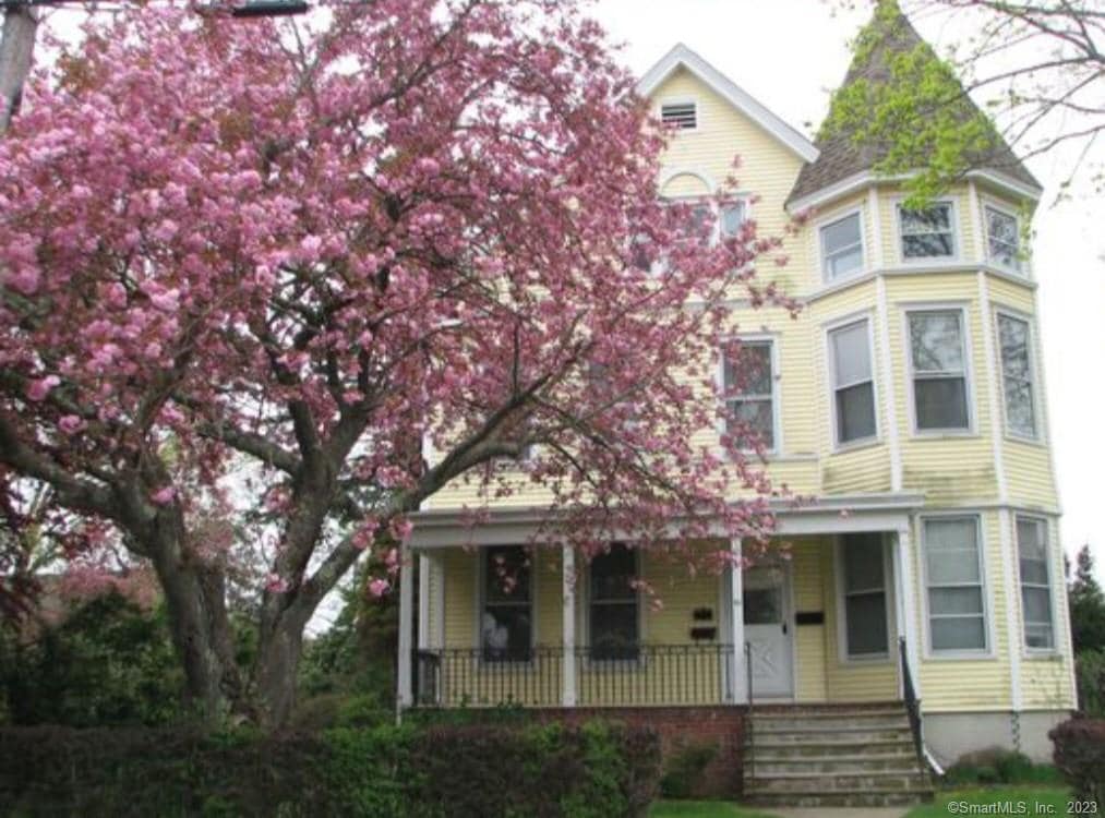 56 Washington St Unit 2, Stonington, CT 06355 Room for Rent in