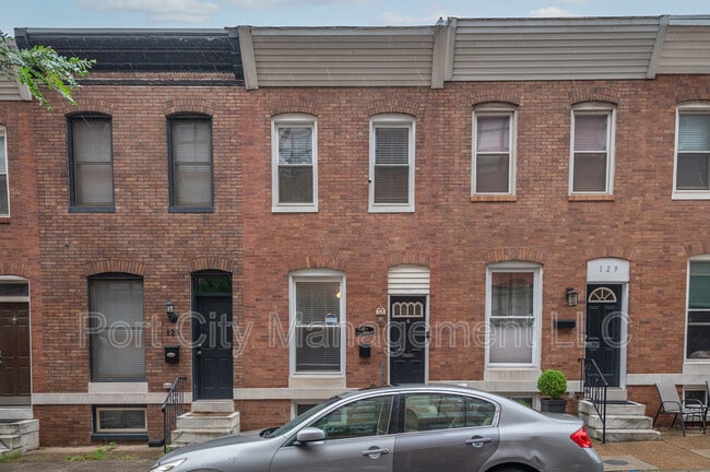 Photo - 127 S Robinson St Townhome