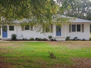 Building Photo - 15640 Ewart Rd