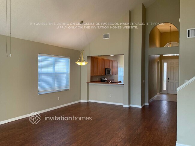Building Photo - 30738 Pumpkin Ridge Dr