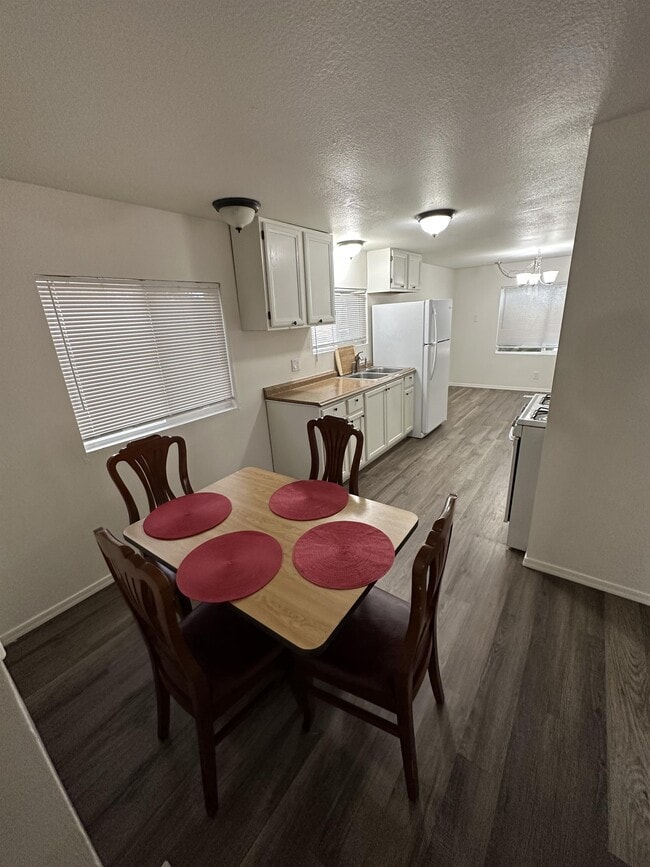 Building Photo - 4486 E Crystal Dr