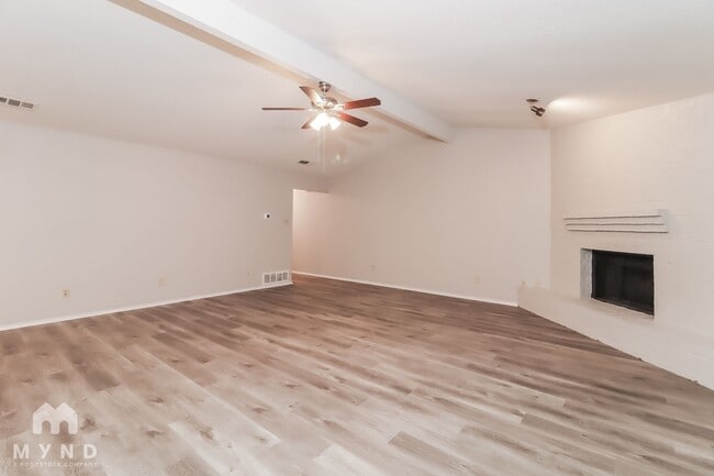 Building Photo - 4303 Gentle Springs Dr