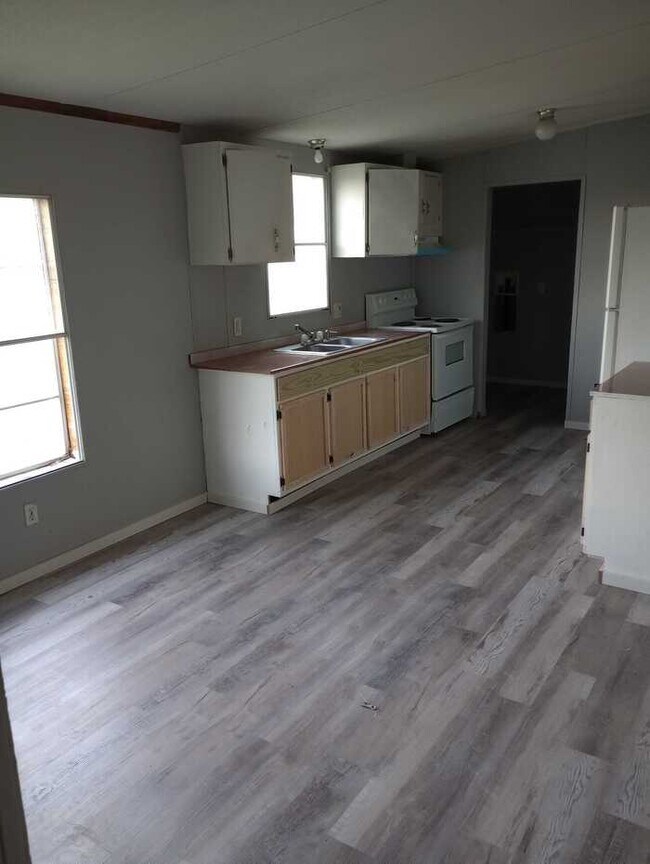 Foto del edificio - 3 bed 2 bath mobile home