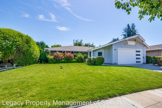 Building Photo - 4 br, 2 bath House - 1634 Peacock Ave