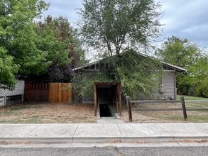 Building Photo - 2021 N Eldorado St