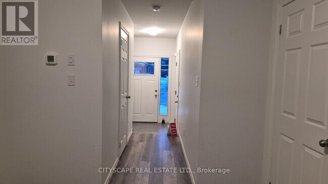 Photo du bâtiment - 21 Woodedge Cir