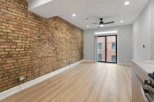 Foto del edificio - 1556 W Juneway Terrace