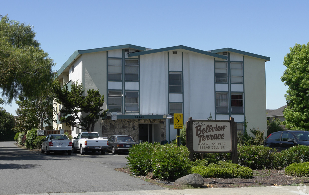 Primary Photo - Belle Ami Apartments