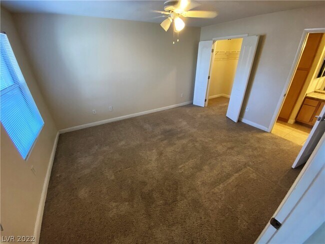 Building Photo - 5055 W Hacienda Ave