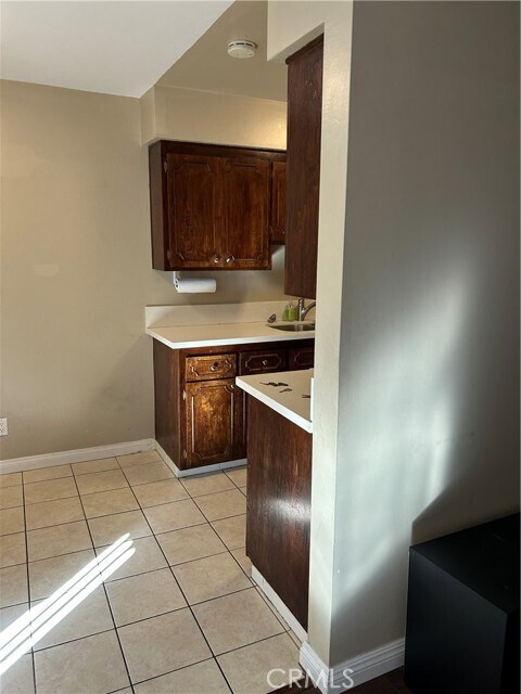 Foto del edificio - 335 Cedar Ave