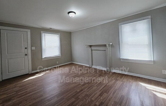 Foto del edificio - 410 Clegg St